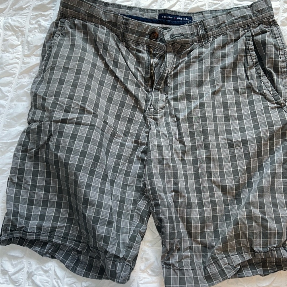 Men’s shorts by Tommy Hilfiger size 32 waist. Gray plaid.